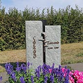 Einzel- und Familiengräber
