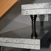 Bolzentreppe Freitragend in Kashmir white