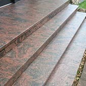 Außentreppe in Multicolor Oberfläche geflammt