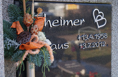 Urnennischen und Urnenstelen