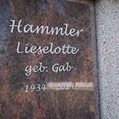 Urnennischen und Urnenstelen